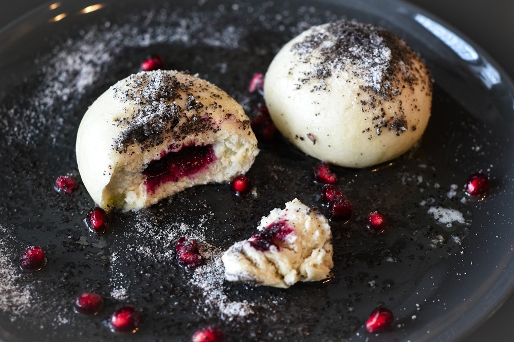 Jednoduchý hrníčkový recept na kynuté knedlíky