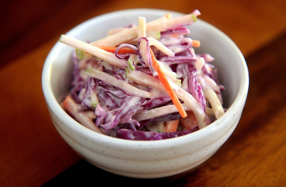 Opravdu výborný klasický salát coleslaw