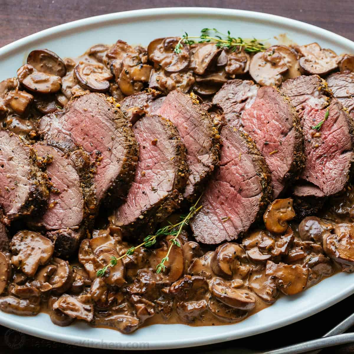 Skvělý recept na hovězí pečeni s houbami