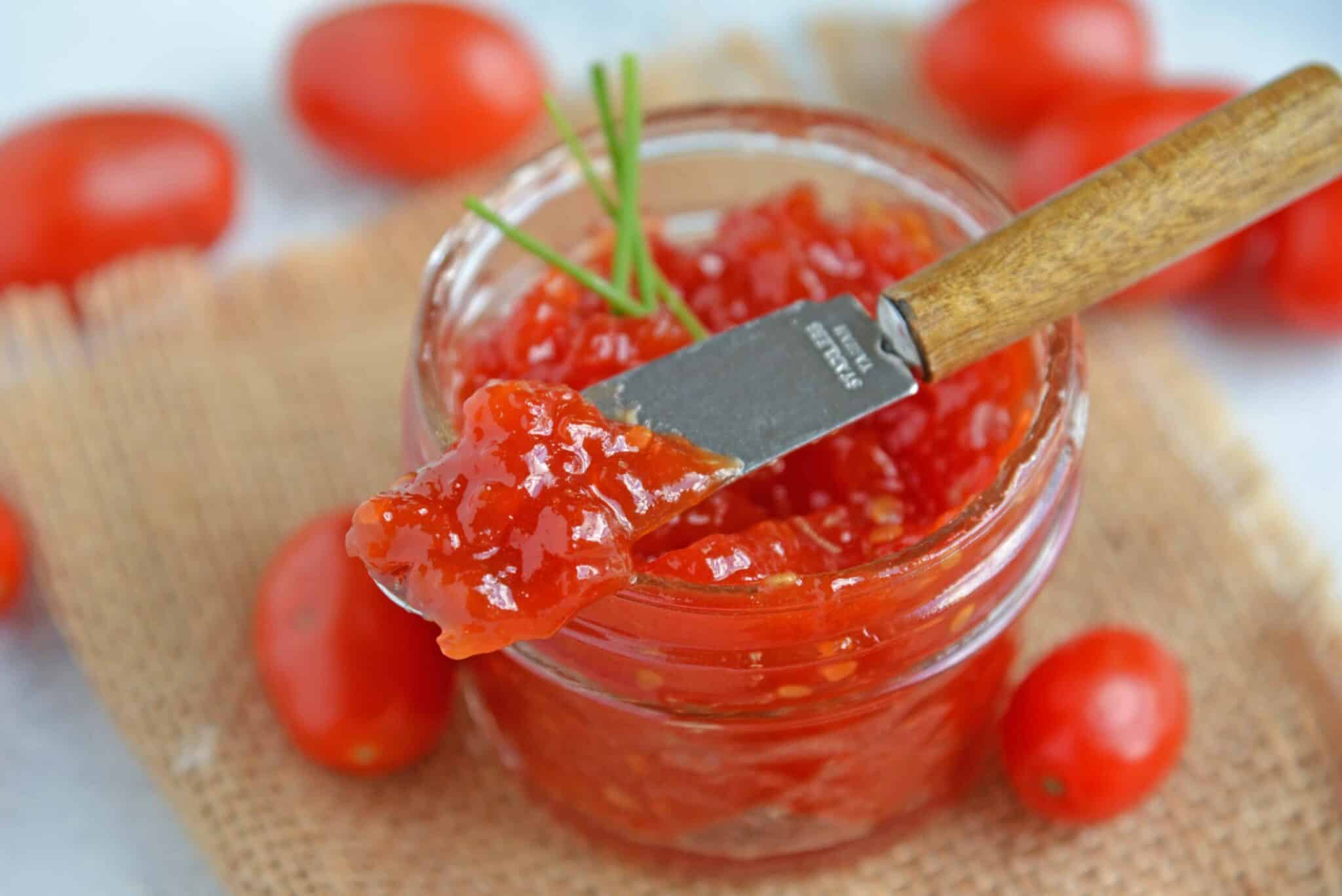 Vynikající rajčatová rumová marmeláda