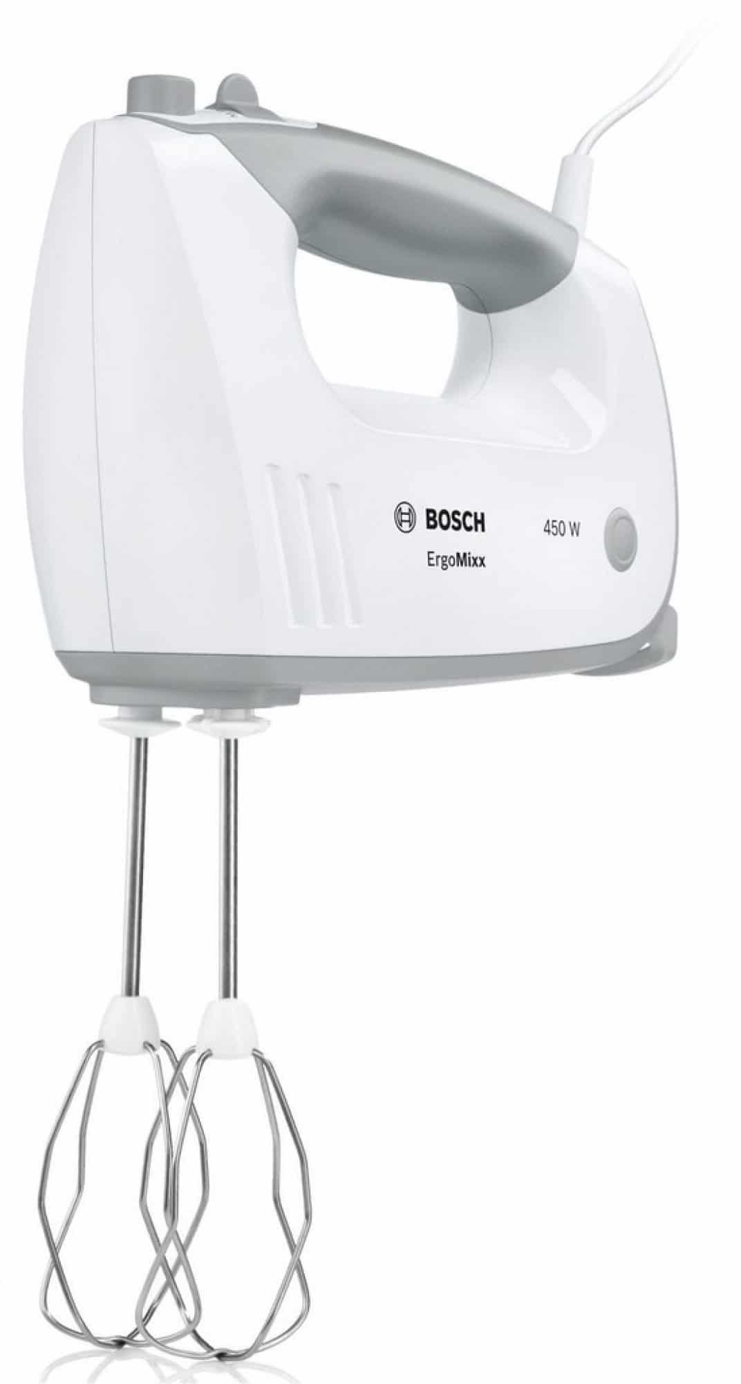 Elektrický šlehač Bosch s bohatým příslušenstvím.