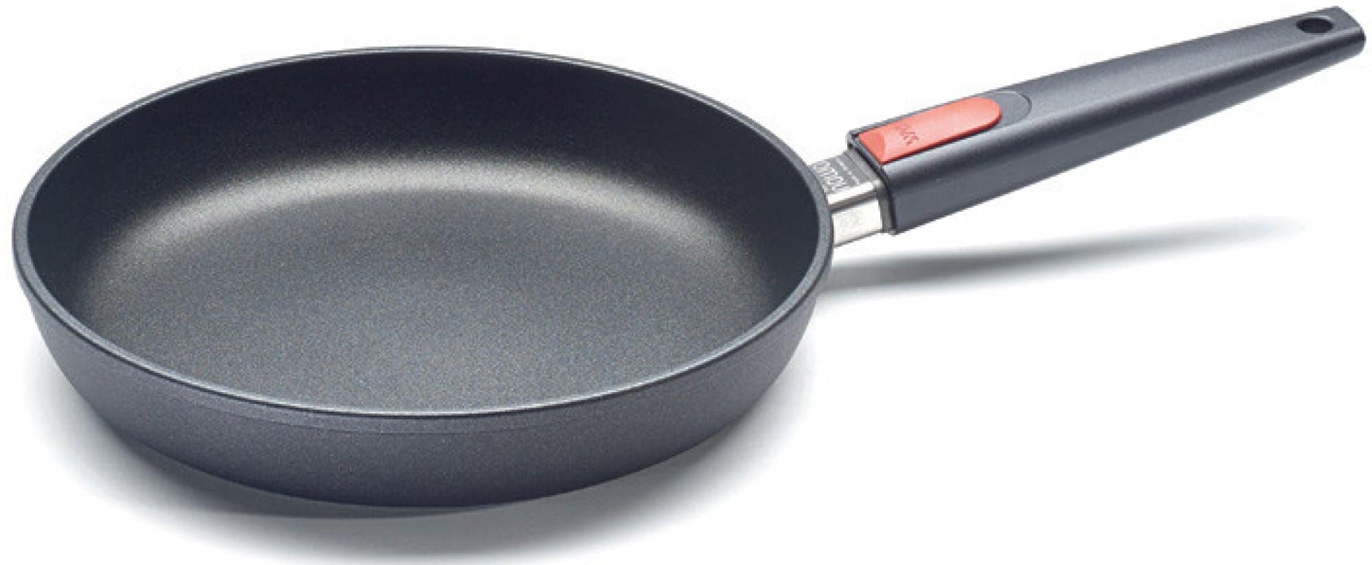 Pánvička z titanového materiálu od Woll.
