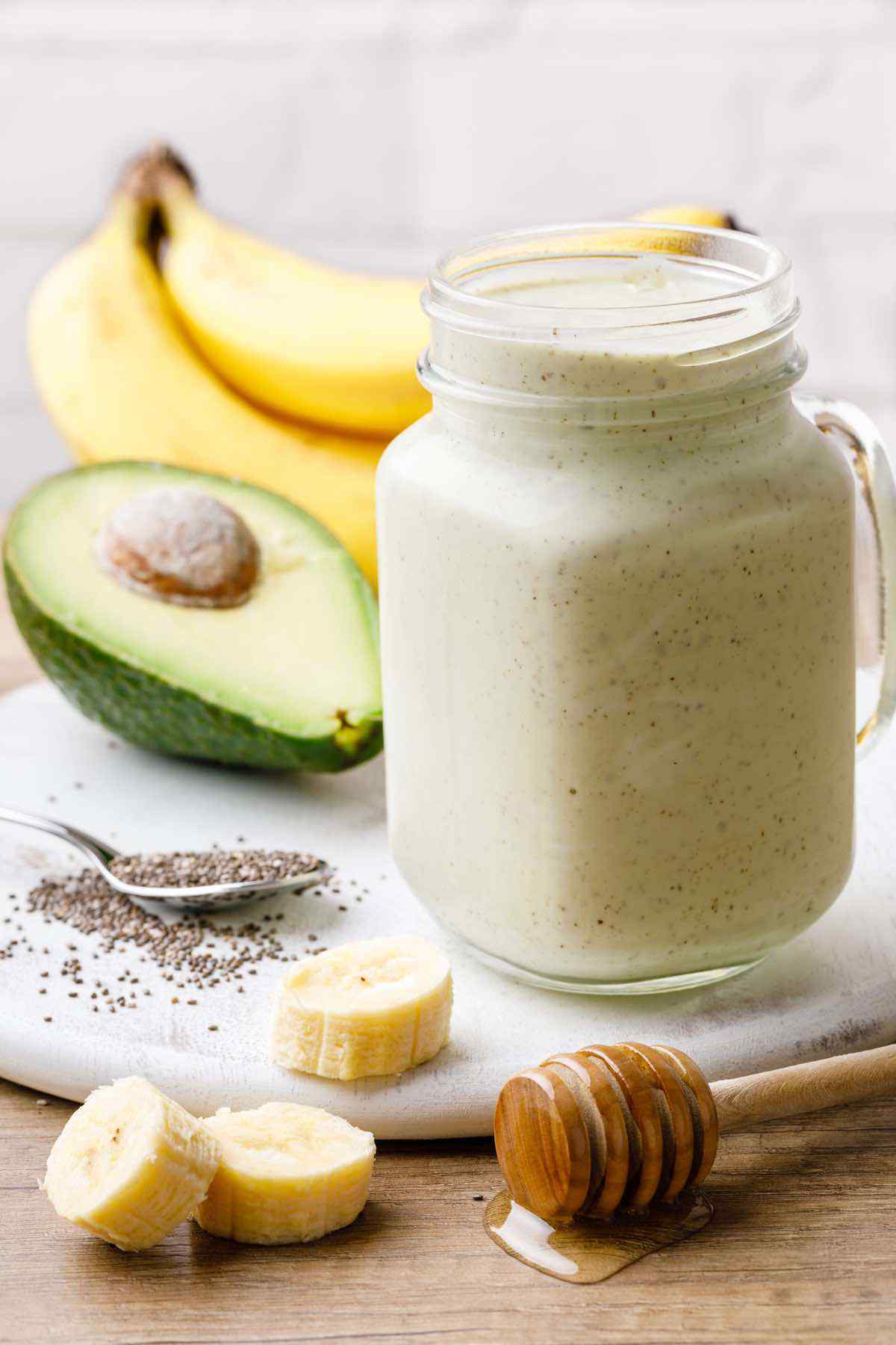 Smoothie z banánu a avokáda